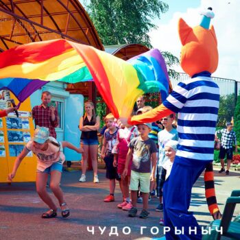 Аниматоры Три кота: Коржик и Карамелька провести детский праздник в Минске